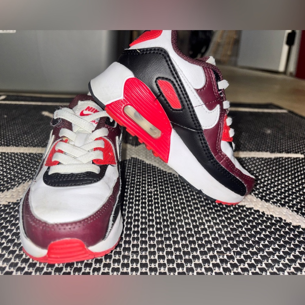 Nike Air Max 90 EasyOn Little Kids' Shoes